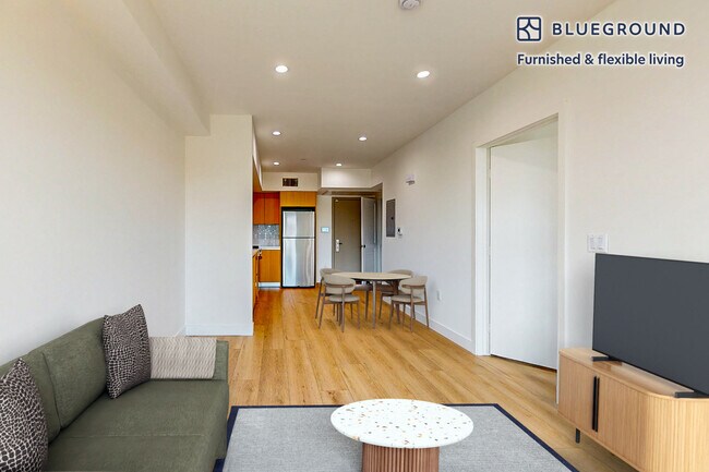 1600 Venice Blvd unit ID7125A, Venice, CA 90291 - photo 2