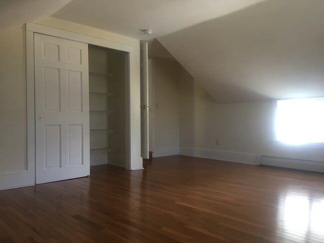 317 E Arch St unit 2, Marquette, MI 49855 - photo 5