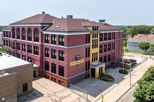 Auer Avenue Elementary School is a public elementary school in Milwaukee, WI.