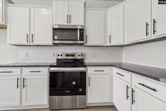 247 Four Oaks Dr, Lugoff, SC 29078