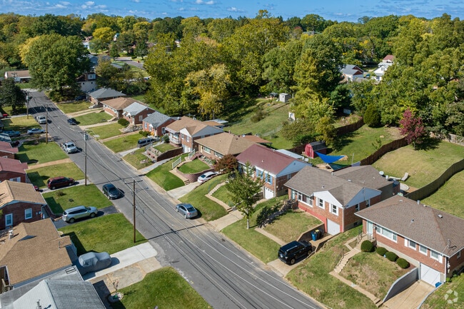 Saint John is quiet suburb not too far from downtown St. Louis.