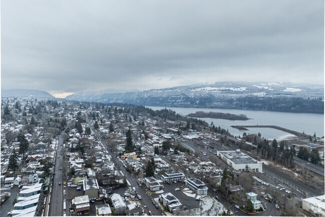 A Classic Pacific Northwest Scene: Rainy Winters, Warm & Dry Summers