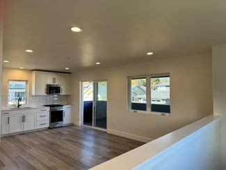 20513 SE Dorset Place Unit 2, Bend, OR 97702