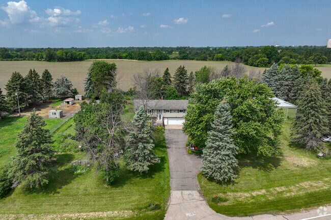 Many homes in Ravenna are on secluded private lots.