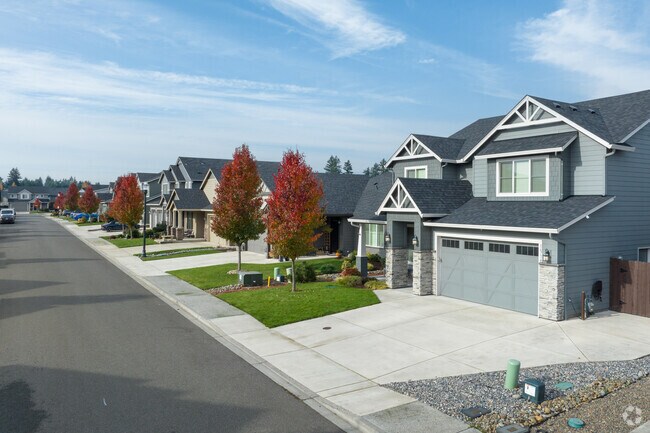 Orchards’ residential streets feature modern architecture, and most homes were built after 1990.