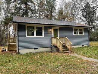 12112 Wheelers Pond Rd, DeWitt, VA 23840