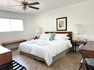 15607 N 105th Dr, Sun City, AZ 85351