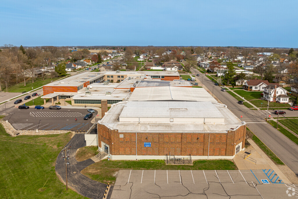 Greensburg Community Junior High School earns a B- grade for diversity.