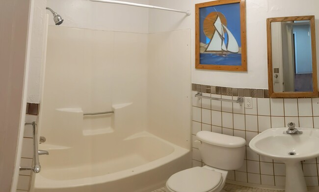 Groundfloor Bathroom