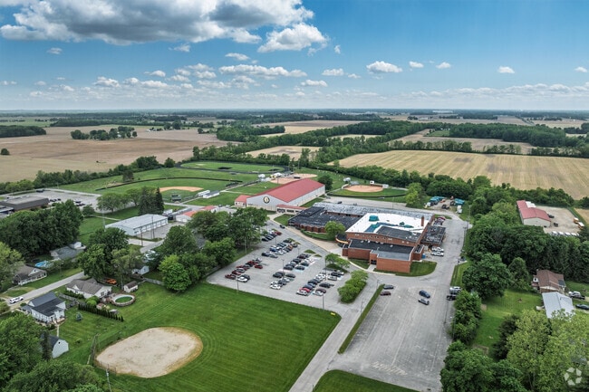 Cowan High School has a student-teacher ratio of 14 to 1.