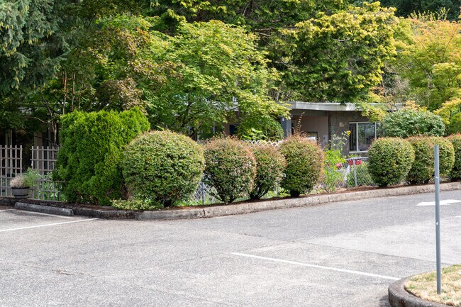 Skinner Elementary Montessori School 06