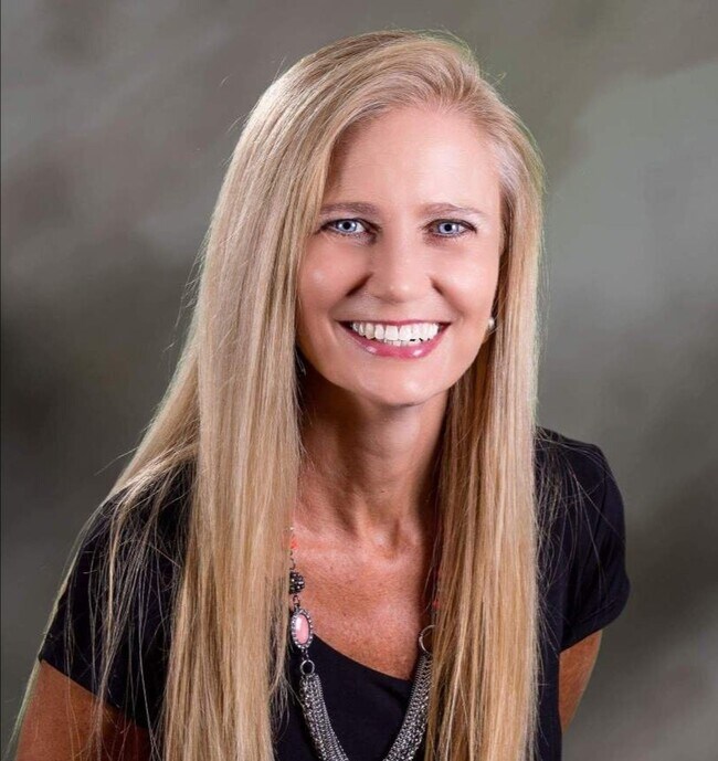 Linda St.Clair