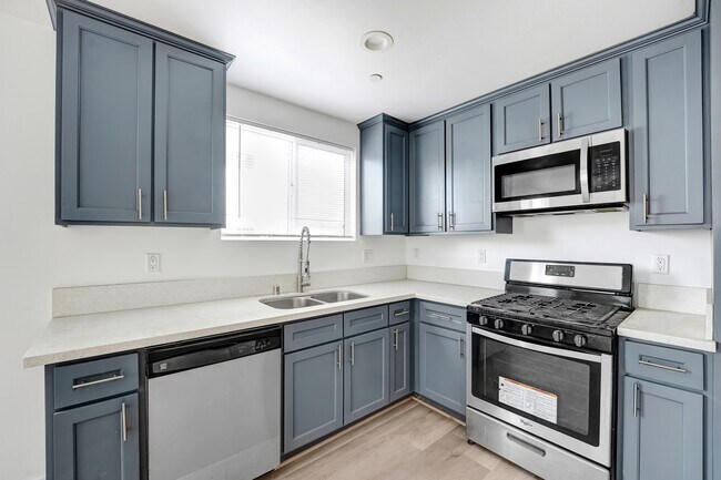 2439 Malabar St unit 2437.5, Los Angeles, CA 90033 - photo 4