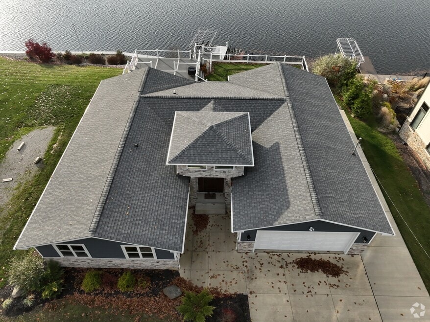 1531 Lake Crest Dr, Roaming Shores, OH 44084 - photo 2