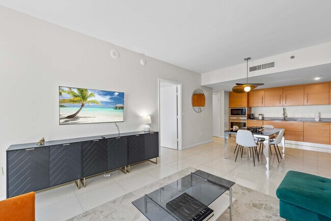 Icon Brickell Tower 3 unit ID1347574P, Miami, FL 33131 - photo 5