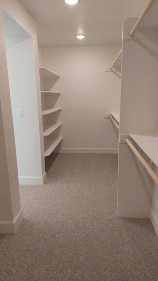 15411 SW Vanderwood Ave, Tigard, OR 97222