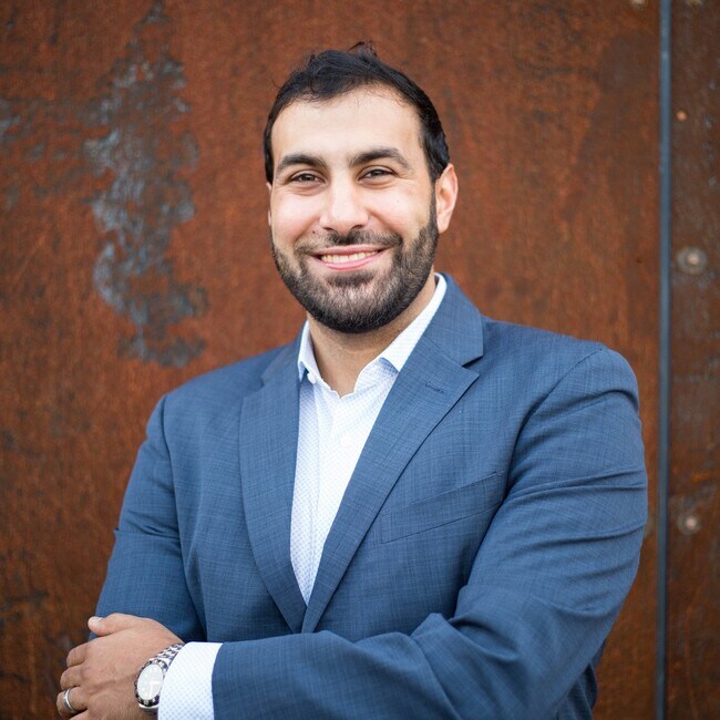 Agent Photo