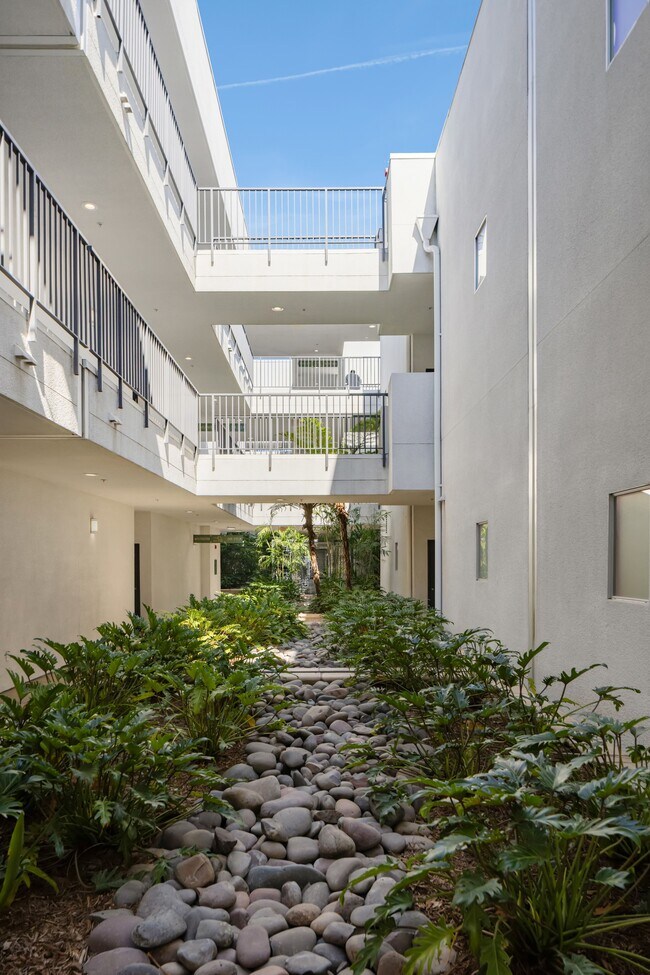 Lofts at Noho Commons, North Hollywood, CA 91601 - photo 3