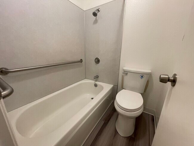 1241 Morse Ave unit 2, Sacramento, CA 95864 - photo 7