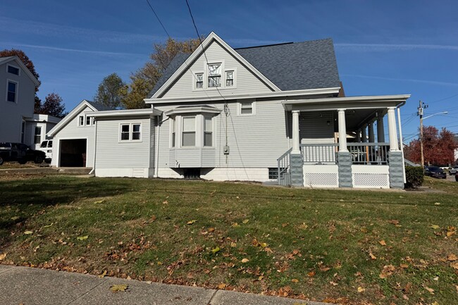 3805 Regent Ave unit Single room, Cincinnati, OH 45212 - photo 2
