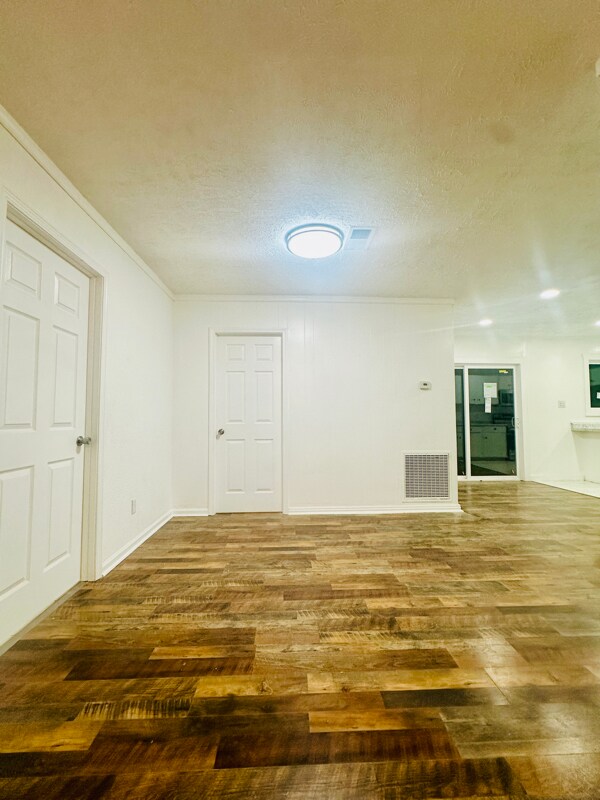 2098 Pinecroft Cir, Shreveport, LA 71108 - photo 3