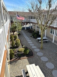 Exterior Courtyard
