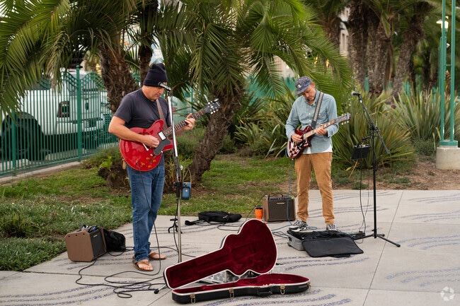 Live music and nightlife is just a short drive to Oceanside from Ocean Hills.
