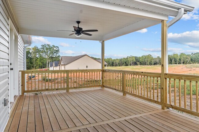 1045 Holly Springs Church Rd unit 36725448, Inman, SC 29349 - photo 6