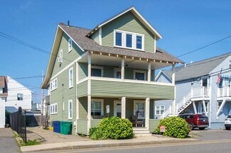18 Highland Ave Unit 18 Highland Avenue-Unit 2, Hampton, NH 03842