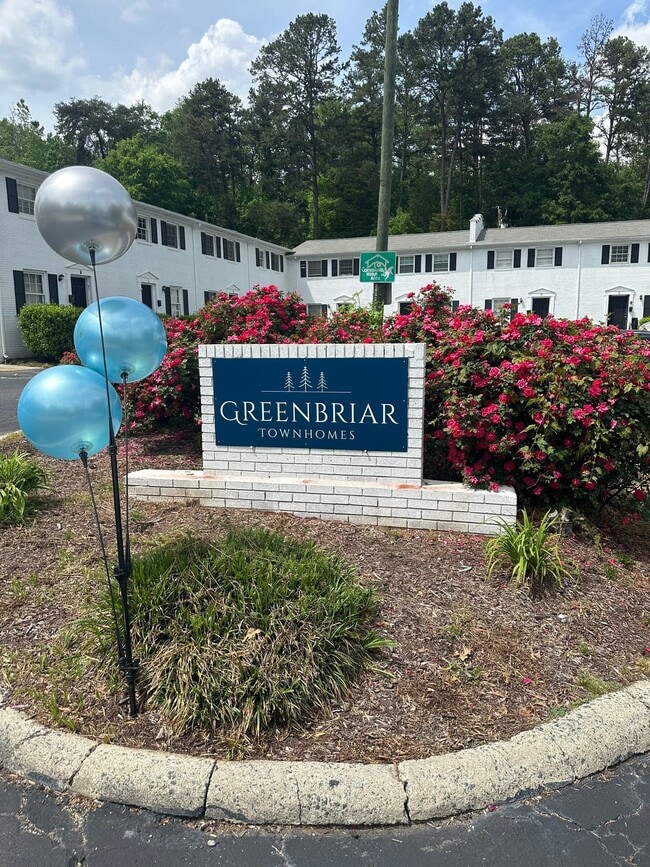 Greenbriar Townhomes, Greensboro, NC 27405 - photo 2