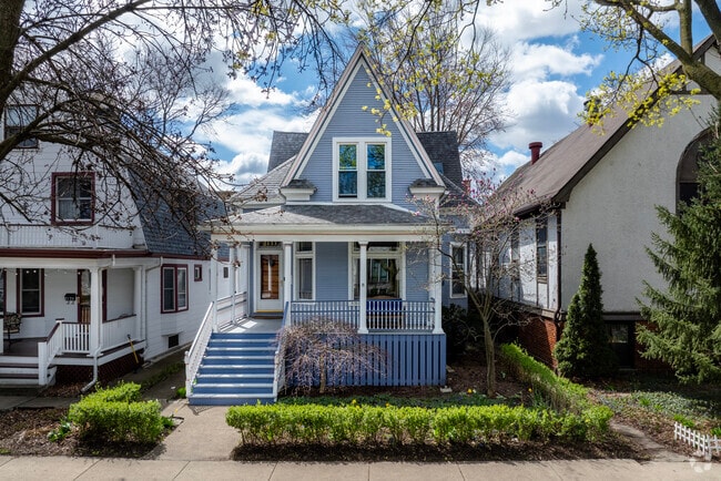 Ravenswood's whimsical cottages come in a variety of colors.