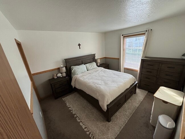 1330 N Creekside Ln, Newberg, OR 97132 - photo 3