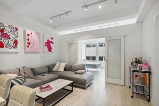 90 William St Unit 11G, New York, NY 10038