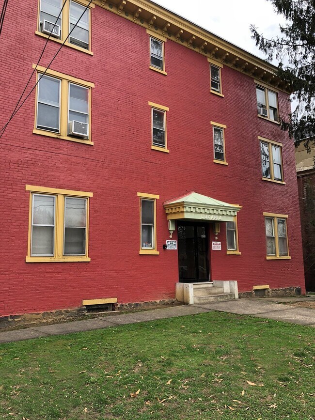 822 N Adams St, Wilmington, DE 19801