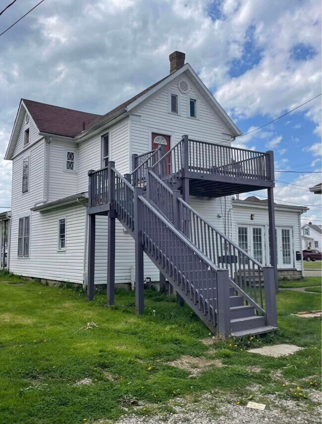437 Maple Ave Unit B, New Martinsville, WV 26155