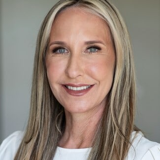 Stacey Lee