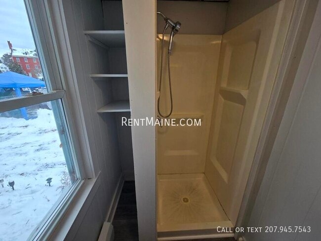 23-25 4th St unit 1, Bangor, ME 04401 - photo 6