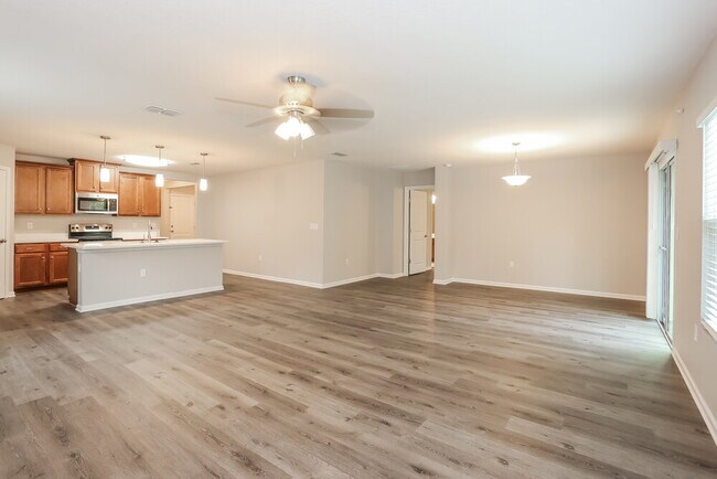 1981 April Oaks Dr, Jacksonville, FL 32221 - photo 5