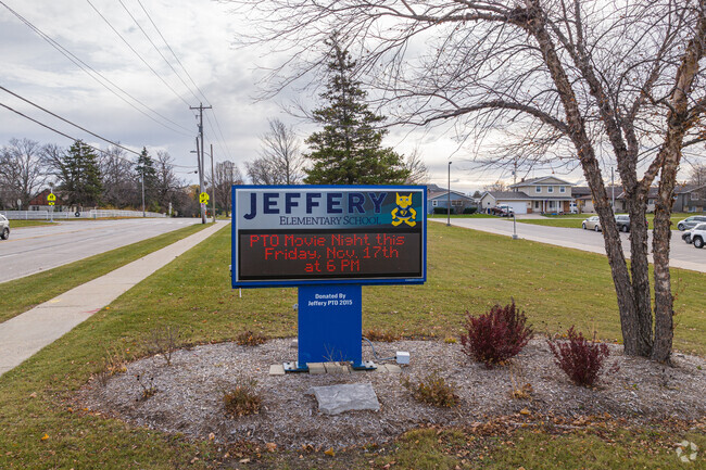 Kenosha's Jeffery Elementary School lets the Isetts community know about their Movie Night.