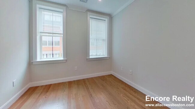 32 Orkney Rd unit 3, Brighton, MA 02135 - photo 7