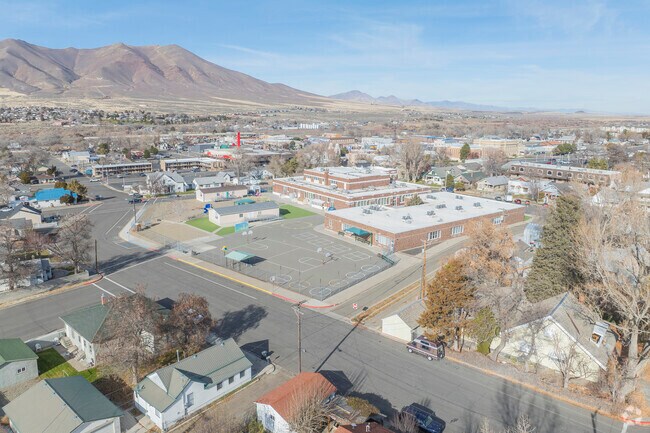 Winnemucca Grammar School