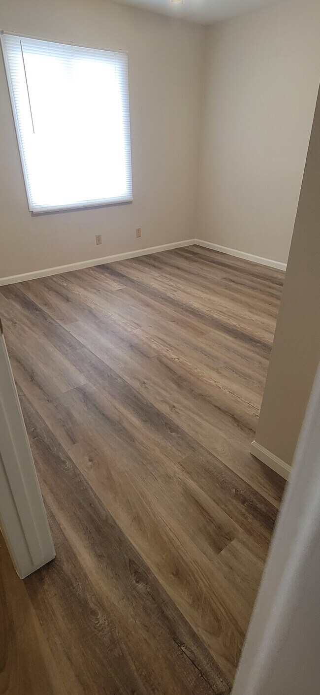 2080 NW Hickory Ln unit 18, Ankeny, IA 50023 - photo 3