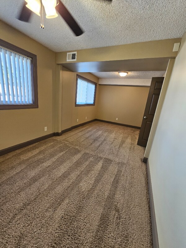 1800 Knox St unit 1822 apt 08, Lincoln, NE 68521 - photo 7