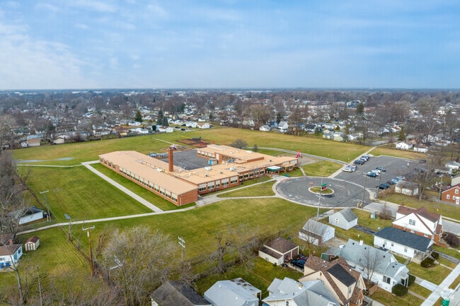 Crescentwood Elementary School in Warren.