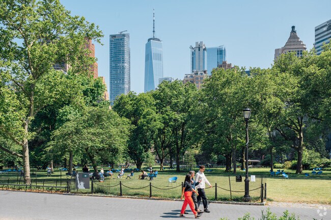 Nestled in the Financial District of New York lies the picturesque Battery Park.