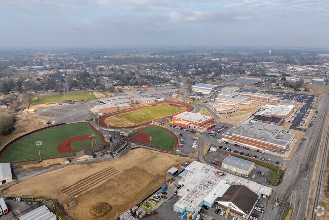 Albertville High School is a public secondary school serving students from 9th to 12th grades.
