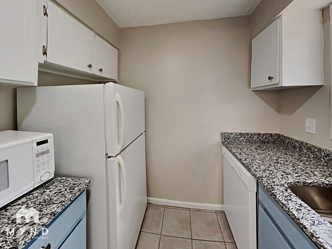 6608 Park Ave, Atlanta, GA 30342 - photo 7