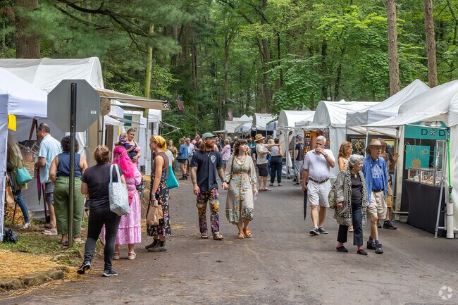 South Londonderry residents can attend the nationally renowned annual Mount Gretna Art Fest.