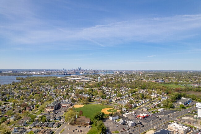 Bellmawr is just a short drive from Philadelphia, making it a great suburb for commuters.