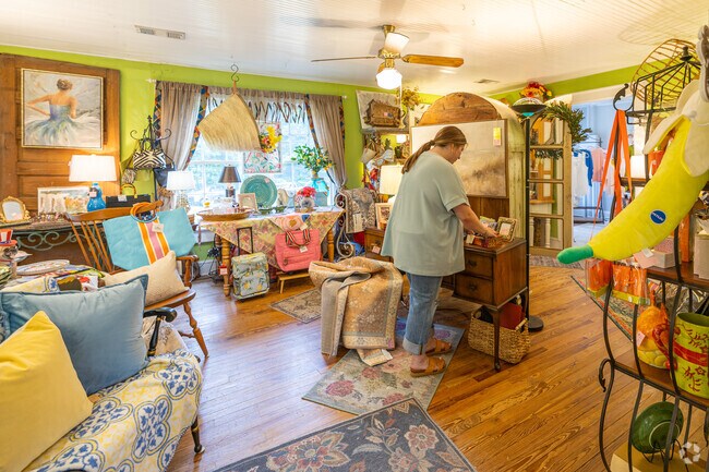 Henry's of Bolingbroke is full of unique home goods, gifts, and more for residents in the neighborhood.